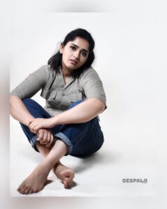Sanusha Instagram - When I look at you. 
Oh boy !
Photography:  @shihan.mohmd
  @despalofilms
Costume & Styling: @afreenkallen
Photography assist : @vshnulal_
Costume assist : @hema_pillai_
Retouch: @koyas_frame
Makeup: @blooms_makeover_ @groommakeup_bloomsmakeover
Social media manager : @kuttymongia
Studio: @poojaeffectsstudio
#love #positivevibes #keepitwild #instagood