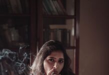 Sanusha Instagram - How can something bad can feel so good ? Well, you’re better off if you quit smoking; it’s never too late !! 📸Photography and Grading @neethuthomasphotography ❤️ Location @abad.hotels #smoking #injurious #stayhealthy #cigarette #quitsmoking #livelonger #livebetter #goodhealth #goodhabits #forlife Kochi, India