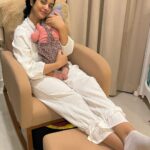 Sarah Khan Instagram - Mama ki jaan 💕