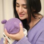 Sarah Khan Instagram - I’m proud of many things in life but nothing beats being a mother 💕 mama loves you little munchkin 📸 @abdulsamadzia