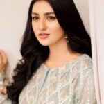 Sarah Khan Instagram - @laamofficial 11.11 is back and bigger than ever with UP TO 90% OFF on top fashion brands offering never seen before deals. The BIGGEST Fashion Festival is LIVE NOW at www.laam.pk Sale starts from 10th November to 14th November Pret & Unstitched - Up to 90% OFF Luxury Pret - Up to 60% OFF Designer Wear Bridals - Up to 40% OFF ✅ Free Shipping Nationwide (T&C) ✅ Rewards ✅ 2000+ products under 24 hour shipment banner #BohatHeavySale #Laam #LaamBasics #LaamLoves #LaamOfficial