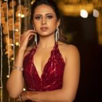 Sargun Mehta Instagram - ❤ Gown @bhawnarao_couture Earings @jindaljewellersofficial @quirk_india Styled by @d_devraj Photograher @farazdaksaifuddin