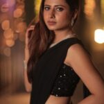 Sargun Mehta Instagram – Promotion strategy level 5 😀😀 .. dekhne ke liye 5th photo delhiye .

Outfit @premyabymanishii
Jewellery @anmoljewellers
Bracelet @curiocottagejewellery
Styled by @d_devraj
Photographer @farazdaksaifuddin