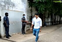 Sathish Krishnan Instagram - Entering studio with lots of self motivation . Energy level max . Mass bgm anyday . @success_itz_my_signature thanks for the capture n edit 🤗. #dancingsatz #sathishchoreograohy