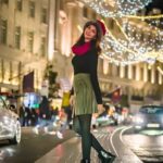 Saumya Tandon Instagram – City Dressed up for Christmas.  Such a beauty it is in the night. 

Pictures by @vineet_johri 

#london #chirstmas #travel #street #christmasspirit #londonstreets