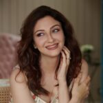 Saumya Tandon Instagram – 🌹good morning! .
.
.
.
Pictures @visualaffairs_va  Makeup @twinkle_makeupartist.  #mood #picoftheday