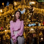 Saumya Tandon Instagram – Starry, starry night
Flaming flowers that brightly blaze
Swirling clouds in violet haze

Pictures @vineet_johri 

#christmas #london