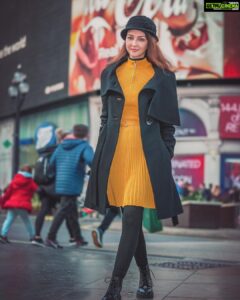 Saumya Tandon Instagram - At #picadillycircus . Trivia # The name 'Piccadilly' originates from a seventeenth-century frilled collar named a piccadil. Roger Baker, a tailor who became rich making piccadils lived in the area. The word 'Circus' refers to the roundabout around which the traffic circulated. Pictures by @vineet_johri #lindon #travel #londonstreets