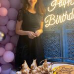 Saumya Tandon Instagram – About last night. Got a special surprise and bringing in #Birthday with family and friends who are family. #specialmemories #happybirthday #aboutlastnight .