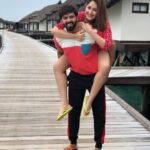 Sayyeshaa Saigal Instagram - Jumping into 2020 like...💃❤️😍 #newyear#2020#endofadecade#besttimeoftheyear#husbandandwife#holiday#season#maldives#tbt#love Maldives