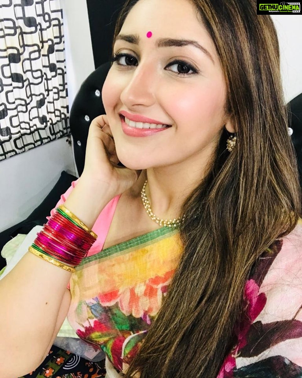 Sayyeshaa Saigal - 190.6K Likes - Most Liked Instagram Photos