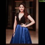 Sayyeshaa Saigal Instagram - Another click from the #EdisonAwards ❤️ #gown#12thannualedisonawards#chennai#ootd#love#dressingup#instaphoto#photography#instadaily#lovemyjob#awardshow