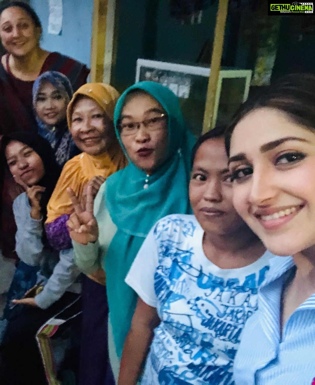 Sayyeshaa Saigal - 252.4K Likes - Most Liked Instagram Photos