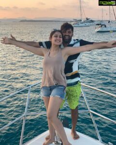 Sayyeshaa Saigal Instagram - Feeling the titanic moment! Ibiza! With my hubzy! @aryaoffl #goodtimes #throwback #fun #ocean