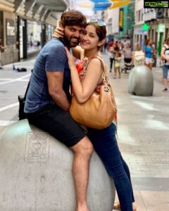 Sayyeshaa Saigal Instagram - Happy Anniversary my jaan! 
I love you now and forever! ❤️😘😘😘 @aryaoffl 

#anniversary#husbandandwife#forever#iloveyou#mine#instaphoto