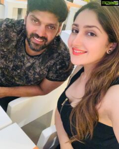 Sayyeshaa Saigal Instagram - Happy Birthday baby daddy!! You are irreplaceable in our lives! Thank you for being youuu! May you get all of God’s treasures!! ❤️❤️😘😘 @aryaoffl 

#habbybirthday#husbandandwife#babydaddy#blessed#love#forevermine