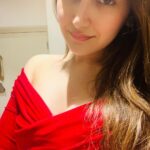 Sayyeshaa Saigal Instagram – Don’t be afraid of being different, be afraid of being the same as everyone else! ❤️

#reddress#love#differentisbeautiful#january#newbeggining#2021