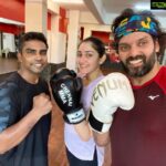 Sayyeshaa Saigal Instagram – The teacher and my inspiration! @aryaoffl 😍💃

#learning#newskills#sport#boxing#kickboxing#teacher#inspiration#husbandandwife#strongertogether#fitness#instaphoto