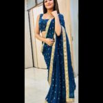 Sayyeshaa Saigal Instagram – There’s something special about wearing a sari that makes one feel so feminine and elegant!!! #desigirl ❤️

#sari#love#ootd