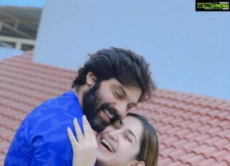 Sayyeshaa Saigal Instagram - Locked together for life 😍🔐 @aryaoffl #lockdown#happiness#hubzyandme#instaphoto#home#love#familytime#instadaily