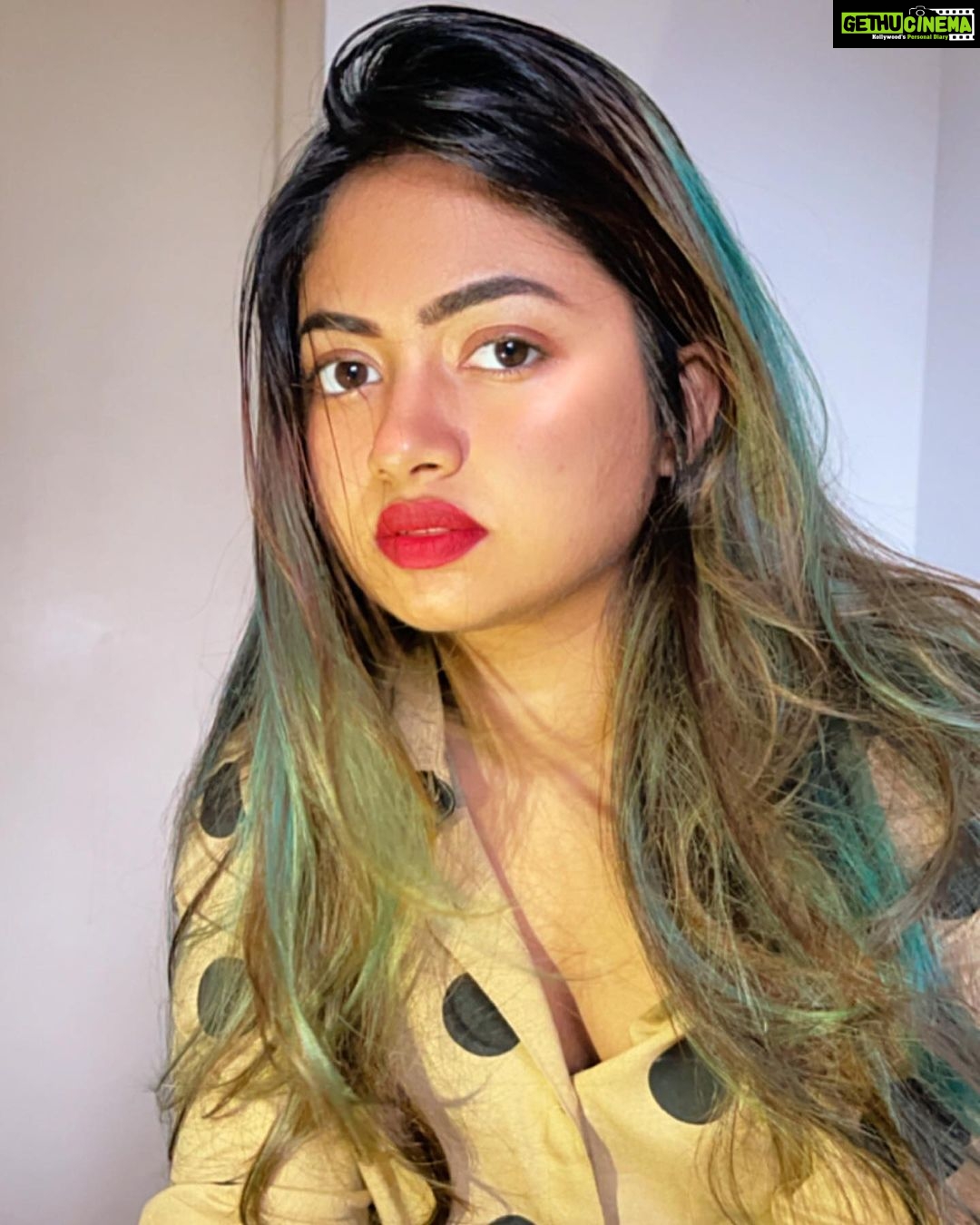 Shaalin Zoya Instagram - polka dots and red lipstick never go out of style.