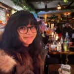 Shakthisree Gopalan Instagram - Hello World! I know I’ve been off the grid a little bit over the past few months…there’s been a whole lot of stuff going on and I’ve been caught up in the real life immersive experience of it all hehehehe.. I guess I needed to catch my breath and soak it all in while trying to figure out how to navigate new waters and new adventures…Anyhoo I just wanted to say I’m grateful to all the dear peeps and well wishers who’ve checked in on me over the past few months! ♥️ More deets soon! . 📸 Trying to enjoy hot coffee at -6 degree New York weather captured by @maheshratnamrajan @thelightweaver393 . . . . . #confessionsofananalogsoulinadigitalage #newyorknagaram #newyorknewyork @alfiesnyc #manhattan #newyorkwinter #chennaigirl #kochikaari #hellskitchen #newyorkdiaries