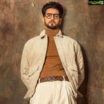 Shakti Arora Instagram - Your strongest muscle and worst enemy is your mind. Train it well. . Styled By : @simrat_bohra Photographer : @navindhyaniphoto Hair : By Myself Makeup : @ayazkhan5621_ Assisted by : @_kmidahat_ Studio : @studio211mumbai PR : @aspirecommuni #malemodel #model #fashion #photography #mensfashion #fitness #portrait #style #photoshoot #instagood #modeling #handsome #male #photooftheday #men #goodlook #fitnessmodel #menstyle #malemodels #follow #menswear #picoftheday #love #instalove #fashionmodel #like #photographer #instagram #portraitphotography #bhfyp
