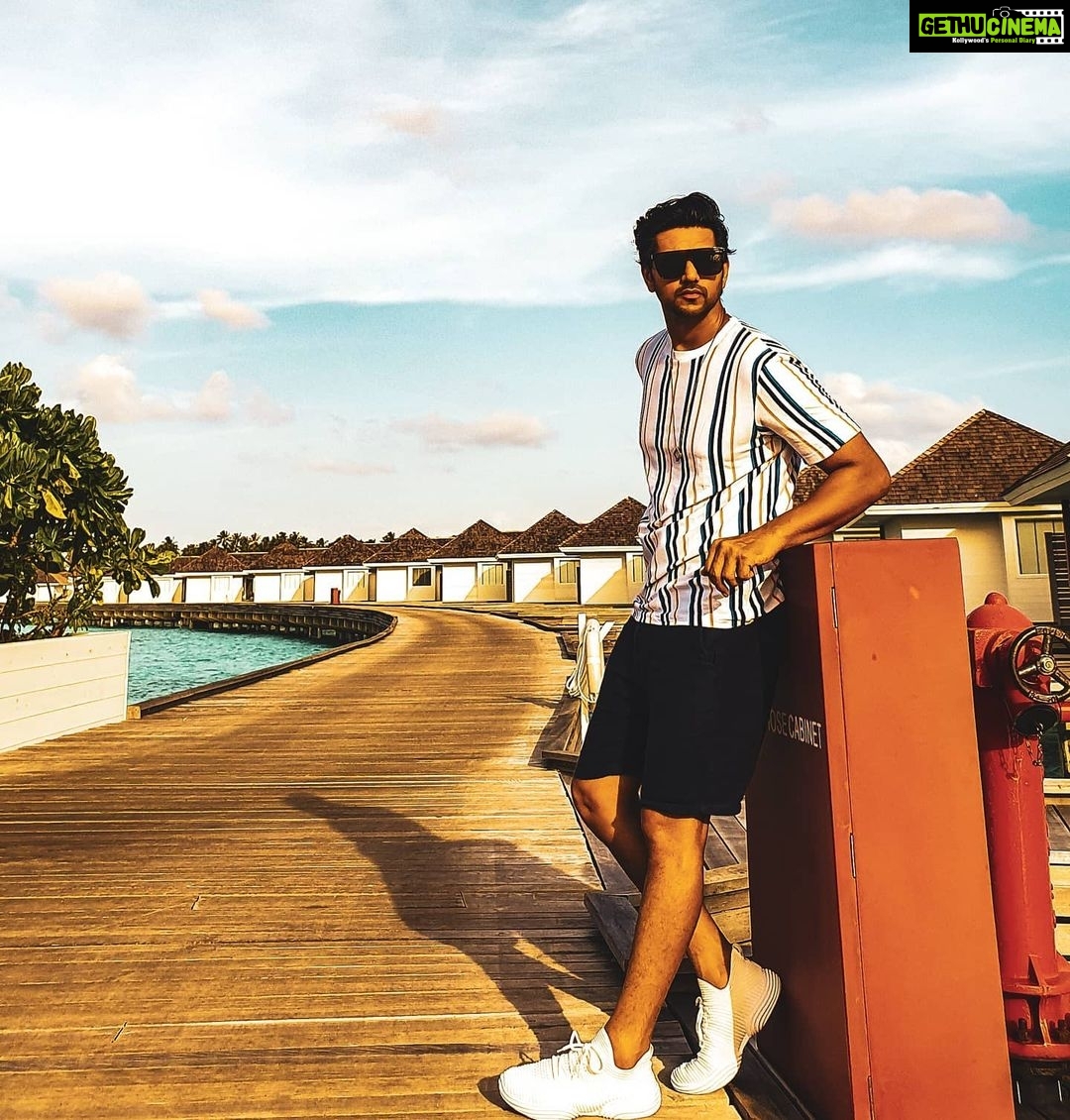 Shakti Arora Instagram - Missing work or Vacation??