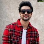 Shakti Arora Instagram – Kisi ki muskurahaton pe ho nisaar..