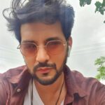 Shakti Arora Instagram – Yakeen karna seekho, shaq to sari duniya karti hai!!
#ShaktiArora