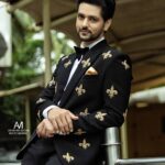 Shakti Arora Instagram – Be careful when you follow the masses. Sometimes the M is silent. 
.
Photographer @abhishekmadaanphotography
Styled by @priyanshi2102 Outfit @raddesignerstudios  Shoes @thealternateindia
Hair @krunal_kasare
Makeup @muamohak 
Location @mitronbarcafe
#live #instagood #fashion #menfashion #style #happy #photography
#shakti #shaktiarora #shaktians