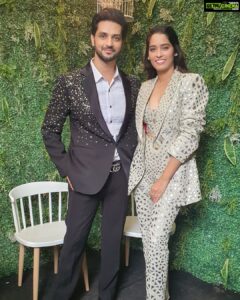 Shakti Arora Instagram - Coming up something soon.. Stylist @priyanshi2102 Outfit @mehboobsons #funtogether @nehaasaxena Nehas outfit @ranbirmukherjeeofficial