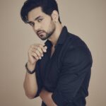 Shakti Arora Instagram – Be faithful to that which exists within yourself.
.

Styled by @priyanshi2102
Photographer : @arifminhaz
Makeup : @darenmemonofficial
Hair By myself 😎
Assisted by : @_kmidahat_
PR : @aspirecommuni