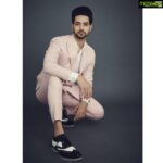 Shakti Arora Instagram - 😎 . Photography @arifminhaz Styled by @priyanshi2102 Outfit @paras.thesuitcompany Shirt @venecciofficial Shoes @escaroroyale @new_sense_branding