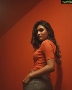 Shalini Pandey Instagram - Shine. Dream. Smile 
.
.
.
.
📷: @pixel.exposures
💄: @mitalivakil
💇🏻‍♀️: @hairstories_byseema