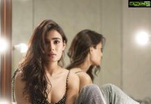 Shalini Pandey Instagram - M💡💡D . . . . 📷: @pixel.exposures 💄: @mitalivakil 💇🏻‍♀️: @hairstories_byseema