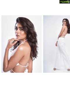 Shalini Pandey Instagram - ⛄️
.
.
. 
📷: @pixel.exposures
💇🏻‍♀️: @manojchavan61
💄: @niccky_rajaani
👗: @thoughtsintothingss
💍: @stilskii.in
👠: @panache_by_prerna
Earrings: @klissaa_
Styled By: @hemlataa9
Assisted By: @saloni142_ @jahnaviparmar