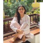 Shalini Pandey Instagram - Live life in warm yellows 💛