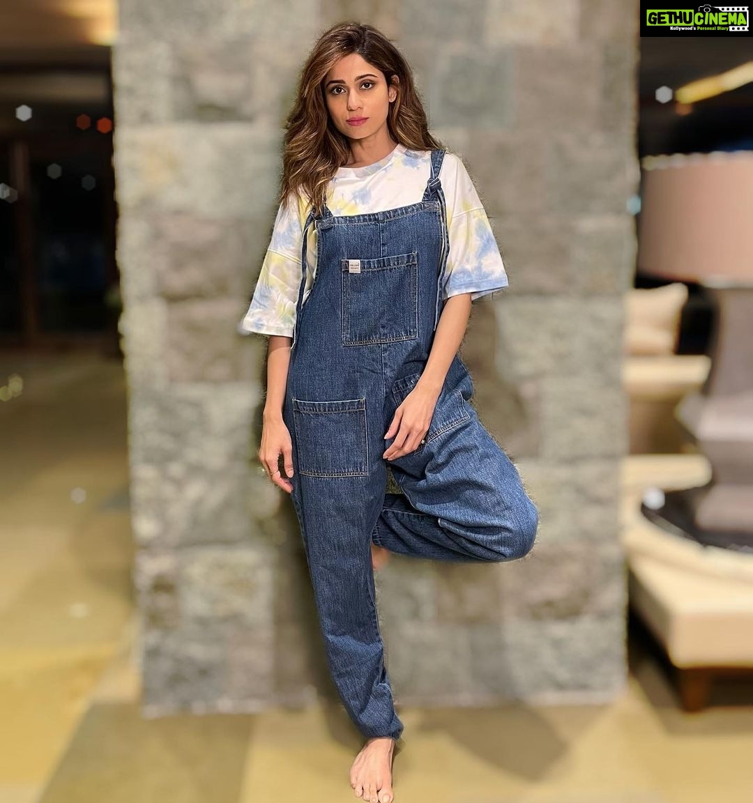Shamita Shetty Instagram - Your competitors can copy the way you are but they can’t be you ❤️ @colorstv @endemolshineind @vootselect T-shirt - @pista.clothing Dungaree - @freakinsindia Styled by - @mohitrai Assisted by - @ruchikrishnastyles #ShamitaShetty #Queen #ShamitaIsTheBoss #ShamitaForTheWin #ShamitasTribe #BiggBoss #BiggBoss15 #TeamSS
