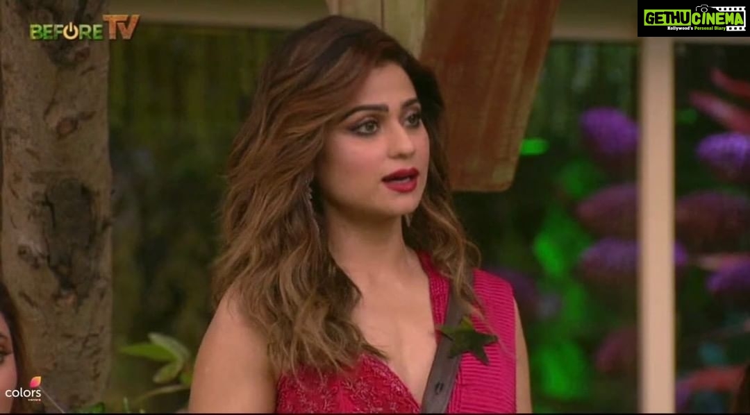 Shamita Shetty Instagram - Raw , Real and fierce since day one of the show. It’s been a long journey from OTT till here but Picture abhi baaki hai dost. Ab trophy jeetne ki baari hai ❤️✨ #ShamitaShetty has outshined every hurdle that has come her way. Let’s make her win this and get the trophy home 🏆🦋 . . Outfit - @kalkifashion Accessories - @sonisapphire Styled by - @mohitrai Assisted by - @ruchikrisnastyles . . #ShamitaShetty #ShamitaIsTheBoss #ShamitaForTheWin #Queen #ShamitasTribe #BiggBoss #BiggBoss15 #TeamSS