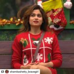 Shamita Shetty Instagram - The night before Christmas 🎄 🎁 Outfit - @amorecoutureofficial Styled by - @mohitrai Assisted by - @ruchikrishnastyles @colorstv @endemolshine @vootselect #ShamitaIsTheBoss #VoteForShamitaShetty #ShamitaForTheWin #ShamitasTribe #BiggBoss #BiggBoss15 #Colorstv #EndemolShine #VootSelect #TeamSS