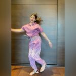 Shamita Shetty Instagram - Sunday Funday ❤️🌈😬 . . . Wearing @dreamssbyss #sundayfunday #sunday #love #happyme #gratitude #happysunday ❤️🌈❤️🧿