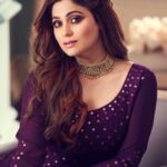 Shamita Shetty Instagram - Don’t worry be purple 😝 ❤️🐱 . . . @aashirwadcreation_india @inspire_add @shaylinayak @sheetal_f_khan @bethetribe . . . #indianwear #purple #shootmode #catalogue #glam #instapic ❤️