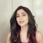 Shamita Shetty Instagram - Isn’t it everybody’s dream to look young forever? Well, yes!! and 2 % Granactive Retinoid Serum by @thedermacoindia can make this miracle happen. This potent formulation reduces fine lines, wrinkles, visible pores, age spots and provides the benefits of retinol without irritation. Amazingg, right?? So, choose #filterfree skin and stay youthful longer !! Use my code SHAMITA20 to get 20% off on www.thedermaco.com Association by @bethetribe #dermaco #skincare #selfcare #nofilter #skin #pamper