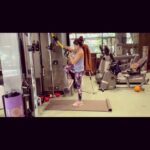Shamita Shetty Instagram - Leg workout using body weight.. strengthens ur muscles , core and improves mobility 🤸‍♀️ @thevinodchanna #mondaymotivation #fitness #fitnessjourney #gymlife #gymmotivation #instavideo #nogainwithoutpain 💪🏋🏼‍♀️🧿