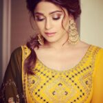 Shamita Shetty Instagram – ❤️
@aashirwadcreation_surat 
Make up : @shaylinayak 
Hair: @hairstories_byseema 
Managed by: @bethetribe 
#shootlife #indianwear #ootd #instadaily