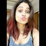 Shamita Shetty Instagram – Happy Valentine’s Day my lovelies ❤️ let’s spread some more love today .. god knows the world needs more of it! More love ,hugs , kisses , acceptance , appreciation, acknowledgement.. and just love with no agendas !! Appreciate the beauty around you.. if u look closely.. there s soo much of it! A simple act of kindness brings a smile to my face , colourful butterflies , fluffy kittens ,beauty in nature, flowers in full bloom, chocolates n so much more ! ❤️❤️Thankyou to all the beautiful ppl in my life who love me with all my flaws n craziness ! Loads of love n Huggies to all of u❤️❤️ #valentinesday #loveyou #lovewins #gratitude #instadaily #kisses 💋💋#hugs 🤗🤗