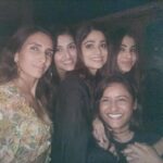 Shamita Shetty Instagram - Fun nights🌸❤️🙆‍♀️ #aboutlastnight #friendships #weekendmood #instadaily