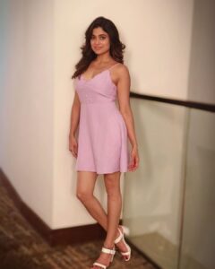 Shamita Shetty Instagram - Pretty in pink but not as innocent as u think 😛😈🙆‍♀️🎀 #shootmode #happyme #pinkdress #instadaily #instamood ❤️ onset #blackwidow hair : @ashisbogi , styling assistant : @shefali3177
