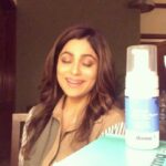 Shamita Shetty Instagram - Still looking for an effective solution to solve acne marks and pigmentation problems? I just found my perfect combination for resolving these concerns – The Derma Co’s AHA-BHA Foaming Cleanser and Fruit AHA Skin Revitalizer cream. The cleanser helps to shed dead skin cells and accelerates cell turnover while also brightening the complexion. Fruit AHA revitalizer cream is made with extracts from fruits which along with other ingredients leave your skin free from blemishes and scars. Say no to covering your marks and blemishes, heal them and be the best version of yourself, one without any filters 😊 Try these amazing products yourself today! DermaCo’s products are designed by dermatologists and are safe to use. Try @thedermacoindia today! Use my code shamita25 to get 25% off from their website Association by @bethetribe #nofilter #healdontconceal #dermaco #skincare